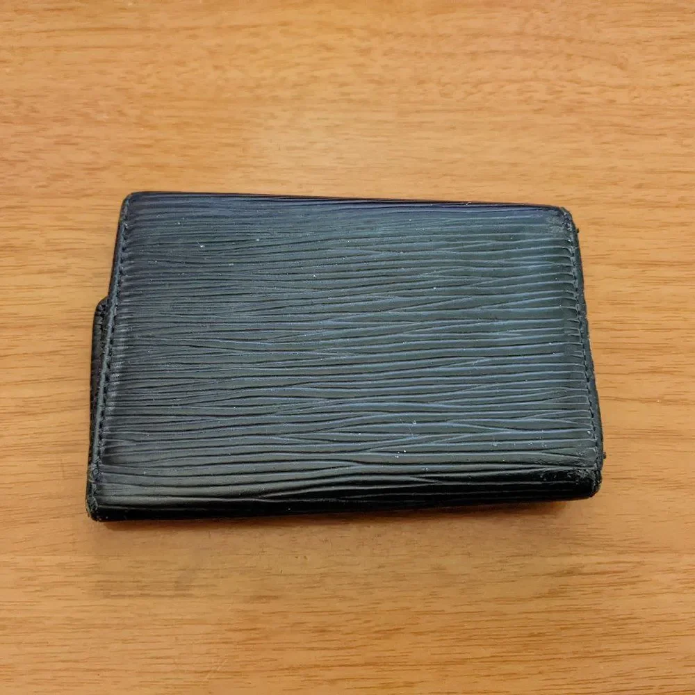Louis Vuitton Epi Key Holder/Wallet #1142💥PRICE DROP💥